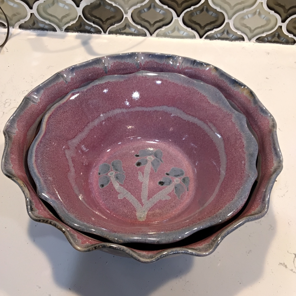 Set Of 2  Scalloped Bowl BAY POTTERY Virginia Studio Art Glazed Purple Blue Iris